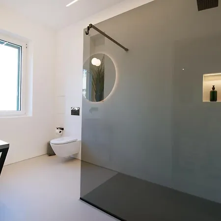 Lirist Stylish 2br Near Bacvice
